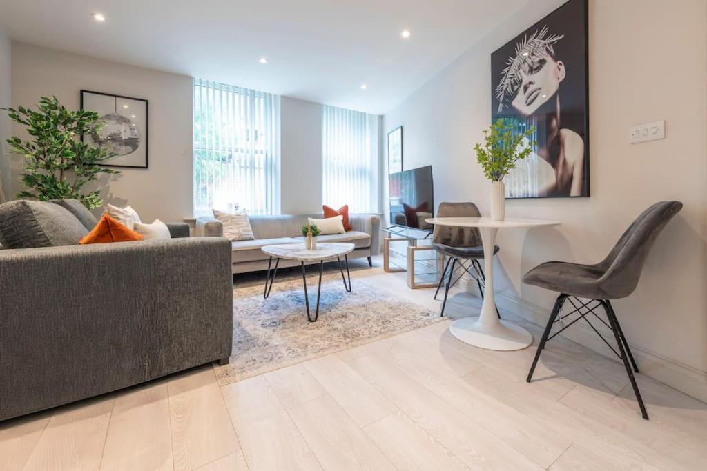 Harvey Nic'S & Designer Quarter 18 Ch Leilighet Leeds  Eksteriør bilde